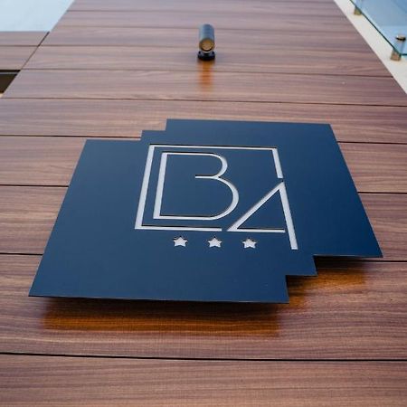 Hotel B4 ออราแด ภายนอก รูปภาพ
