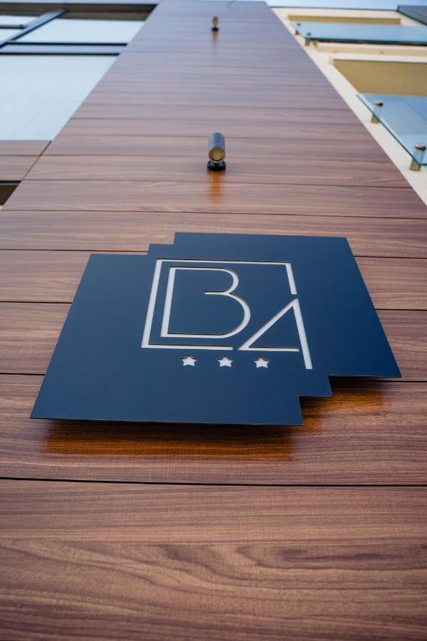 Hotel B4 ออราแด ภายนอก รูปภาพ